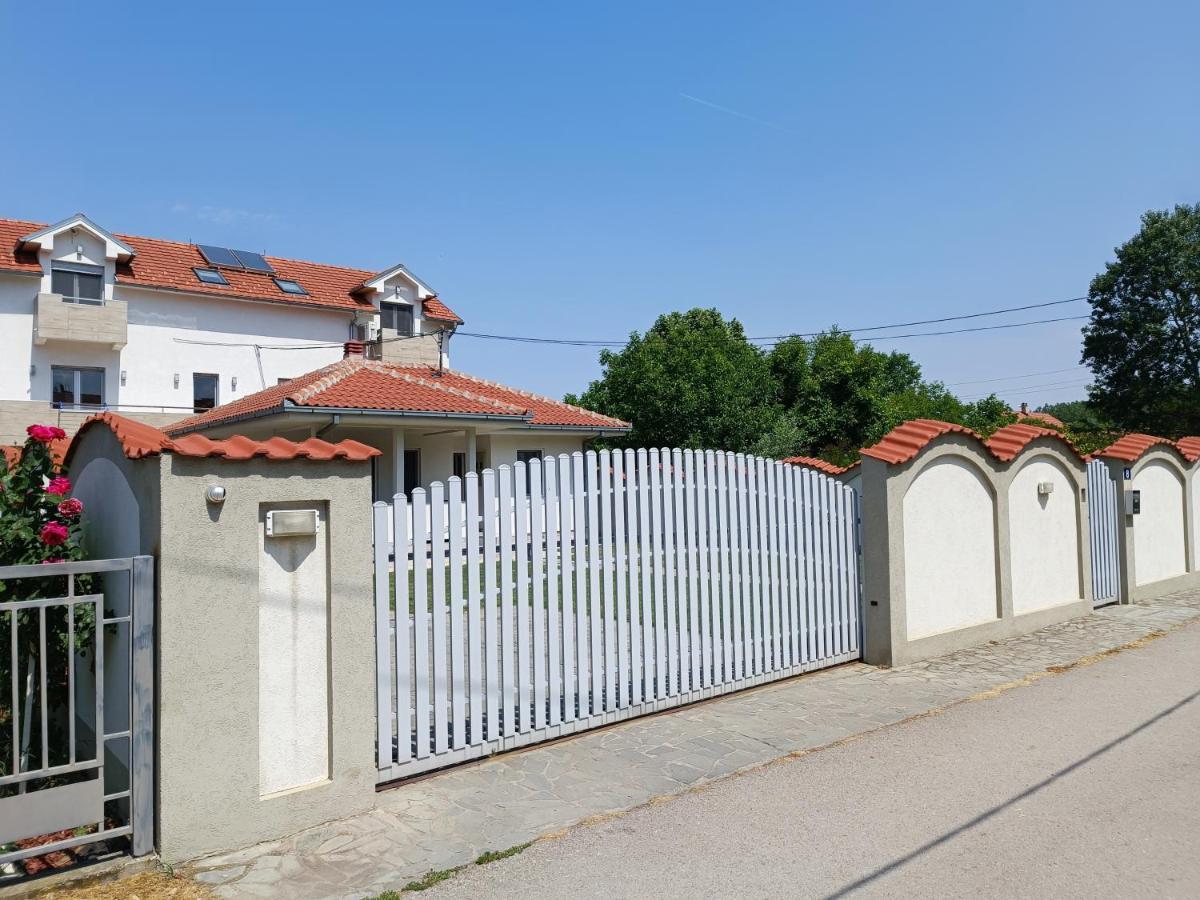 Serbian Home With Garden Krnjaca Extérieur photo